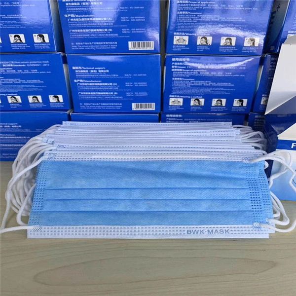 

disposable face masks thick 3-layer masks with earloops for salon home use comfortable in stock mask kn95 for gift