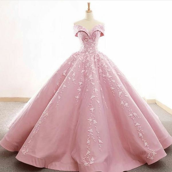 Wunderschöne rosafarbene Abendkleider aus der Schulter, mit Spitze appliziert, Ballkleid-Abschlussballkleid, maßgeschneidertes arabisches Quinceanera-Partykleid