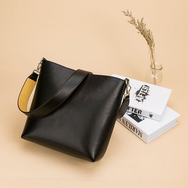 

women's bag new simple one-shoulder slanted cross bag women's fashion trend bucket daughter