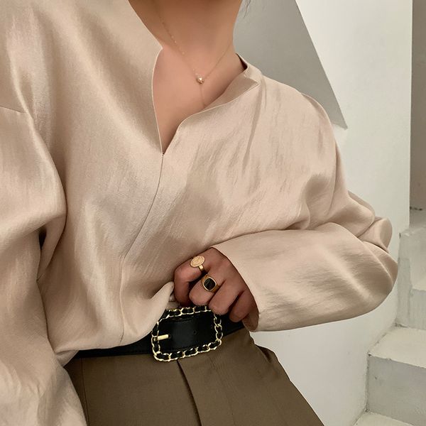 

long sleeve western style shirt women's design sense small light mature irregular diagonal collar women 2020-04, White