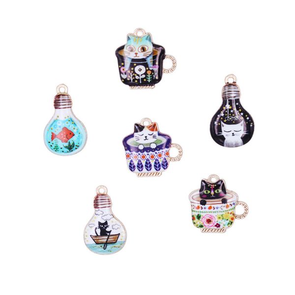 Acheter Impression Japonaise Bijoux Mignons Charmes De Chat Tasse Démail De Dessin Animé Chaton Pendentif Alliage De Mode Accessoires De Jouets En