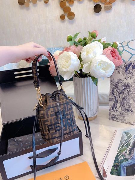 

очень новые высокие горячие дизайнерские сумки fendi модная сумка кожаные сумки через плечо сумки через плечо сумочка кошелек клатч рюкзак к