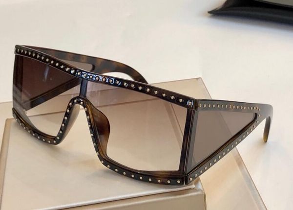 

2019 new luxury sell full frank leopard print frame with metal rivets sunglasses charming designer men women sunglasses, White;black
