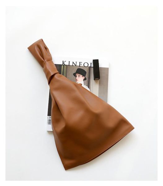 

2020 spring and autumn new european and american fashion high-quality hand bag imported leather soft leather portable wrist bag