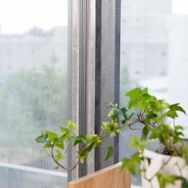 

135x45cm self-adhesive anti-mosquito net flyscreen curtain insect mosquito bug mesh window screen home supplies