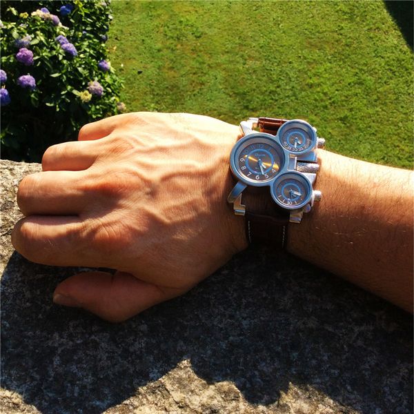 

oulm three time zone quartz watch for foreign travel outdoor sport male wristwatch casual leather strap watches hours man, Slivery;brown