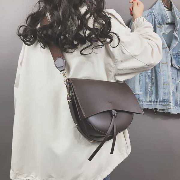 

кунцит искусственная кожа crossbody сумки для женщин старинные седло женские сумки на ремне широкий ремень большой емкости женская рука