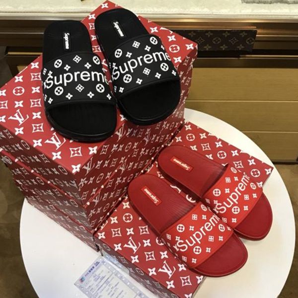 

Профессиональные дизайнеры бренда 31ss проектируют мужские сандалии, импортные ко