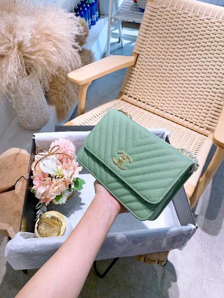 

2020lady sweet style stylish grid wire chain bag single shoulder messenger mini 6 color optional size: 20 cm