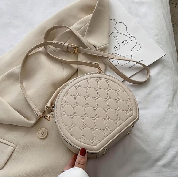 

Fashion Women Round Bag Hot Sale Ladies Handbags Shoulder Bags Wholesale Girls Crossbody Bag High Quality