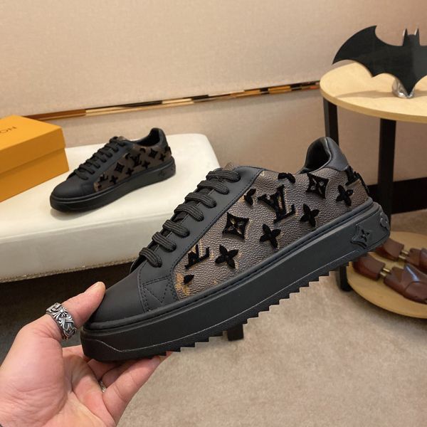 

men's fashion luxury low-flat shoes leather suede red bottom men's sneakers red bottom fashion luxury shoes, Black