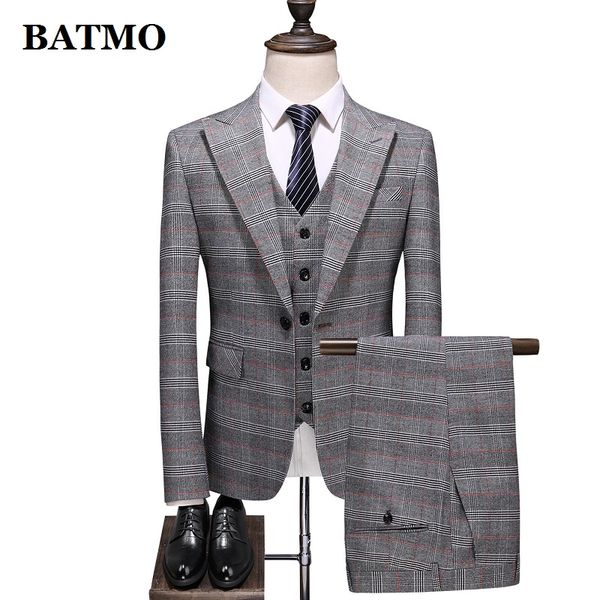 

batmo 2020 new arrival slim plaid suits men,men's wedding dress,grey suits men,jackets+vest+pants,1801, White;black