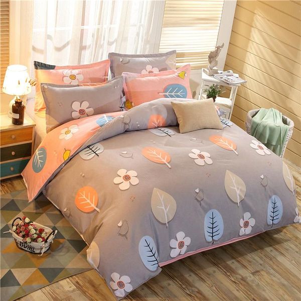 

designer bed comforters sets 4pcs/set brief style cartoon printing comfortable bedding set bed linings duvet cover bed sheet pillowcases