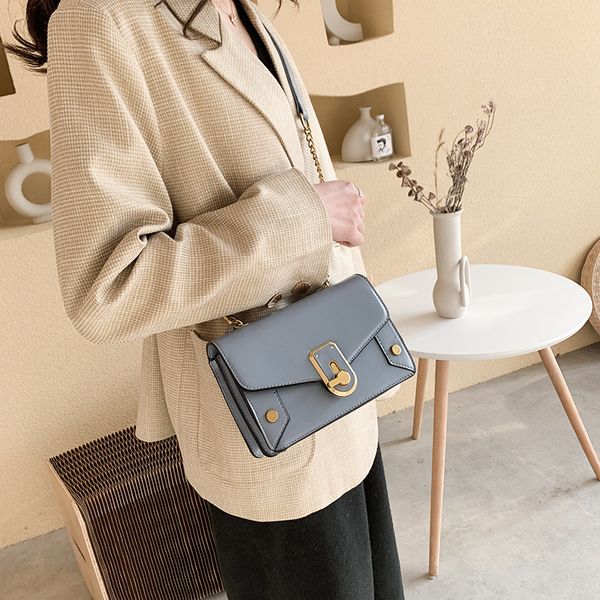 

2020 popular new wave korean version of the texture female bag wild messenger bag shoulder chain fashion small square