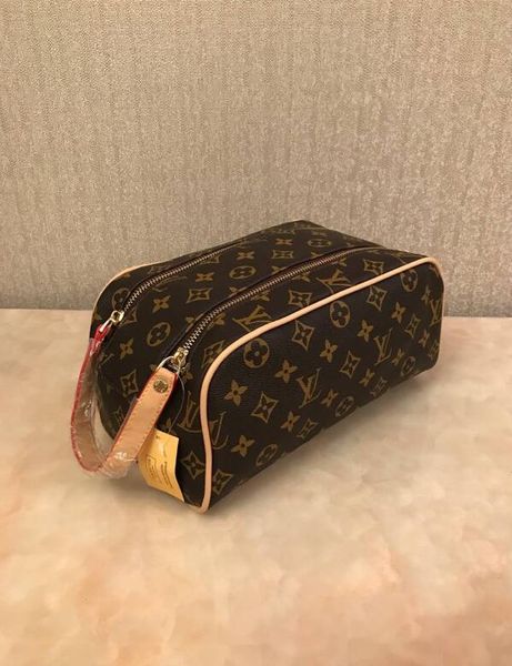

luxury wash bag france style designer cosmetic bags famous toiletry bag purse toiletry kits make up bag clutch pouch