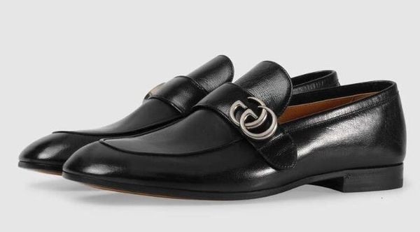 

2019 men moccasins leather loafer with loafers lace ups monk straps boots slippers drivers sandals slides sneakers dress run shoes, Red;white