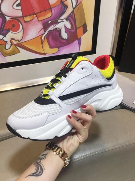 

2019 mens womens casual shoes triple s white black green rainbow brand designer trainers sneakers dad shoes t01