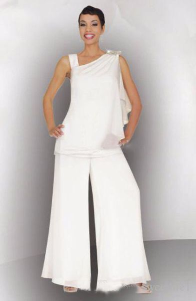 

2019 Newest Mother Of The Bride Groom Pant Suit Ruched Crystal Plus Size White Chiffon Elegant Women Formal Wedding Guest Dresses