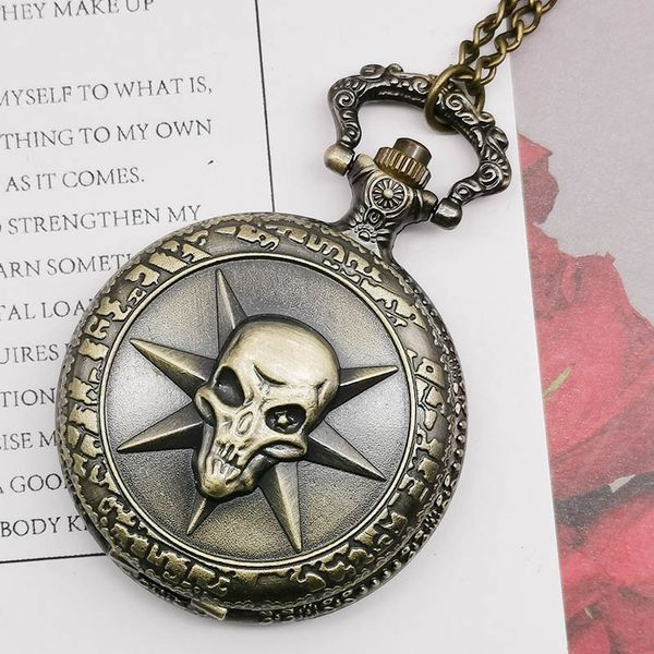 

luxury vintage quartz pocket watches hollow skull pattern with fob chain clock for men women td2009, Slivery;golden