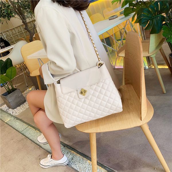 

2019women messenger bags lingge casual chain handbags female designer bag vintage big size tote shoulder bag bolsos