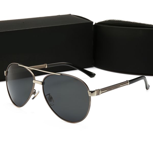 

new retro classic designer men's sunglasses anti-uv travel must-have decorative trend glasses with box four-color choiceju1, White;black