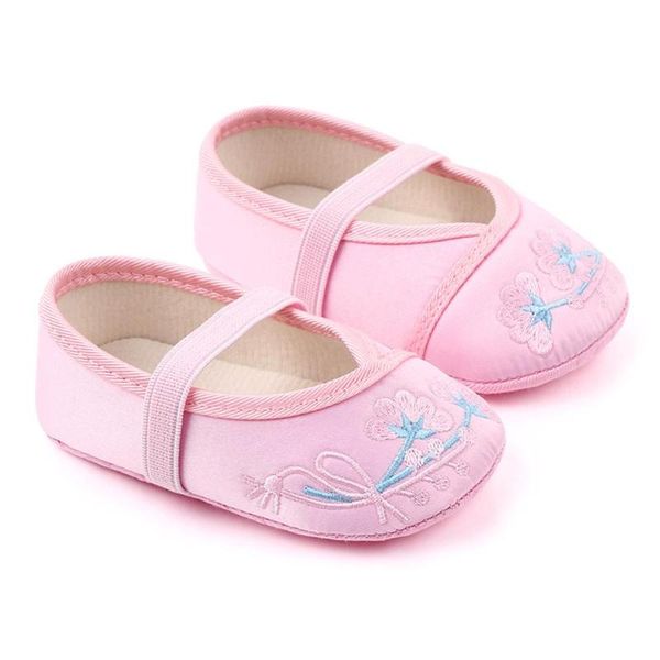 

2020 summer baby girls embroidered anti-slip soft soled shoes new arrival