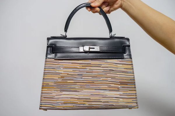 

factory wholesale latest original design black purse 25cm,togo skin handmade with wax thread,fast delivery by dhl or ems