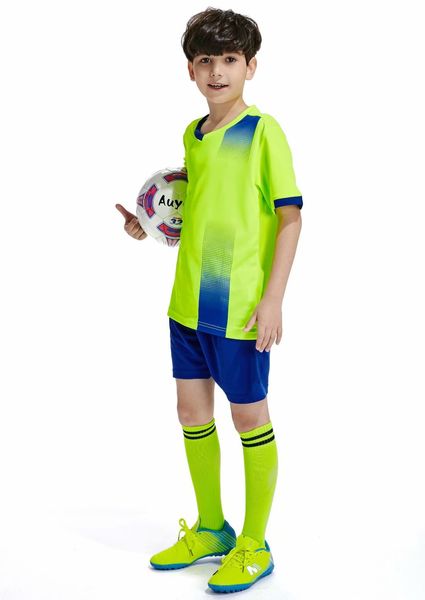 

wholesale customized men football uniforms,mens kits sports clothes tracksuits,discount boy football sets with shorts b08-45, Black;red