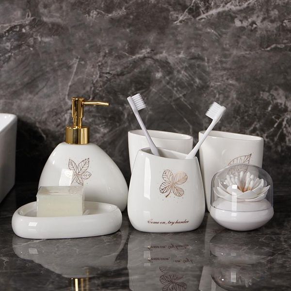 6 pz/set Foglie D'oro Ceramica Accessori Per il Bagno Set Dispenser di Sapone/Portaspazzolino/Bicchiere/Portasapone Prodotti per il Bagno