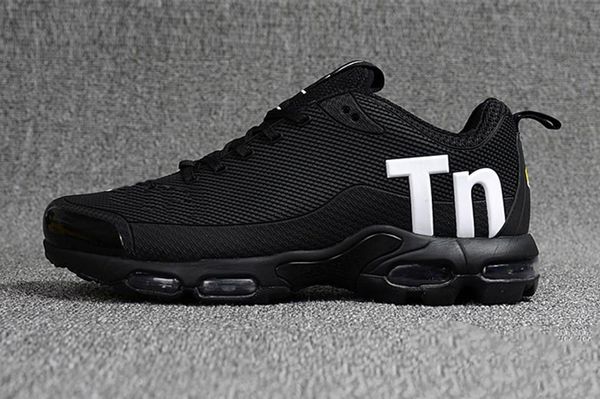 

2019 for men's cushion sports shoes classical breathable roller shoes size 36-46