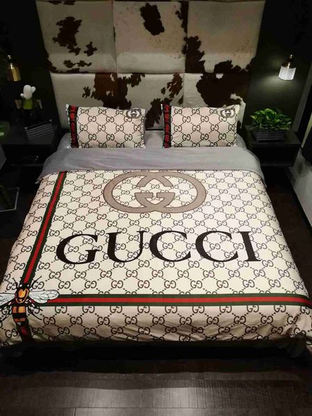 

Simple letter leaf print cover luxury de ign pop logo bedding et fa hion brand imple cenic bedding cover 6666