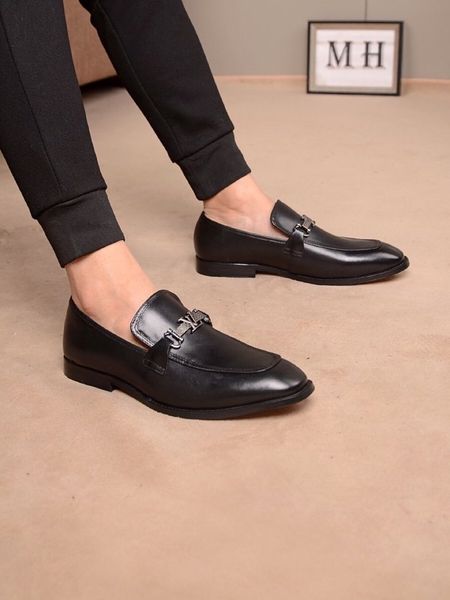 

high-end luxury fashion designer men's leather shoes casual party dress shoes business office wedding shoes triple classic men's b