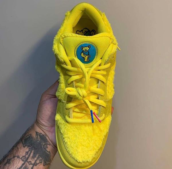 

est grateful dead x sb dunk low yellow bear running shoes yellow blue fury upper suede skateboarding shoes sports sneakers with box