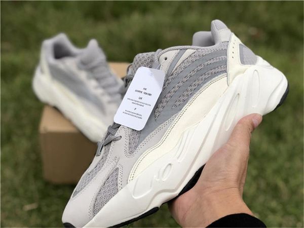 

2020 est authentic 700 v2 static kanye west man women outdoor shoes runner wave mauve triple white ef2829 casual sneakers with box, Black