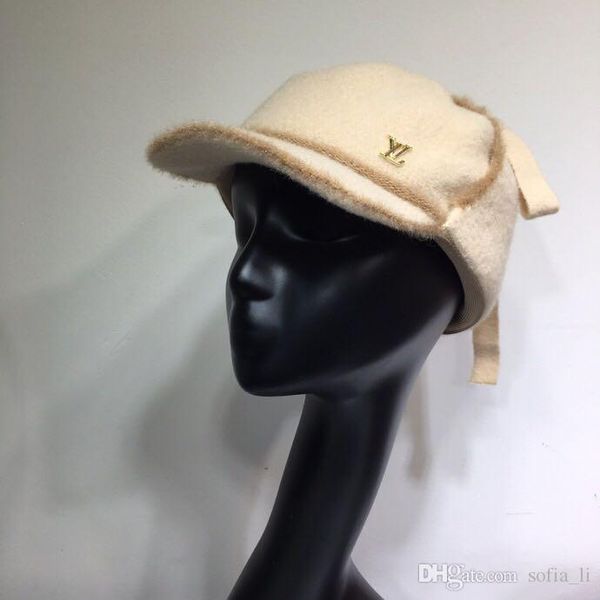 

fall/winter new designer hat new plush women's small brim hat warm fashion personality 2019 new holiday shade, Blue;gray