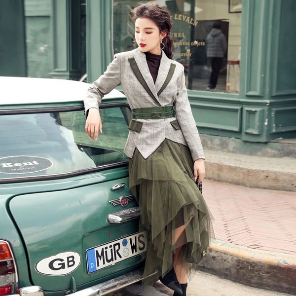 

korean version of the long-sleeved plaid suit + mesh skirt two-piece suit, White