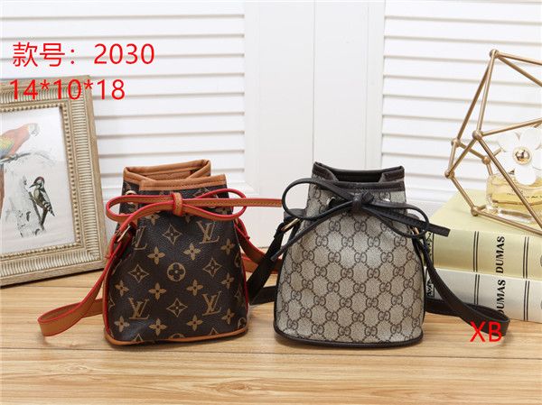 

excellent quality orignal real leather fashion women shoulder bag tote handbags presbyopic shopping bag purse messenger bag, Red;black