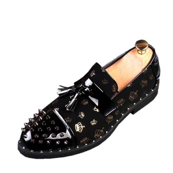 

men shoes fashion leather shoes man rivets casual tassels sneaker man loafers sequin male korean black
