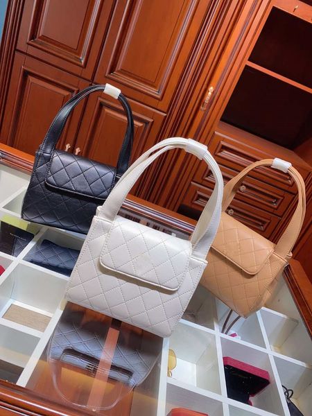 

the new 2020 axillary vintage handbags leather rope hollow out package european cow leather bag