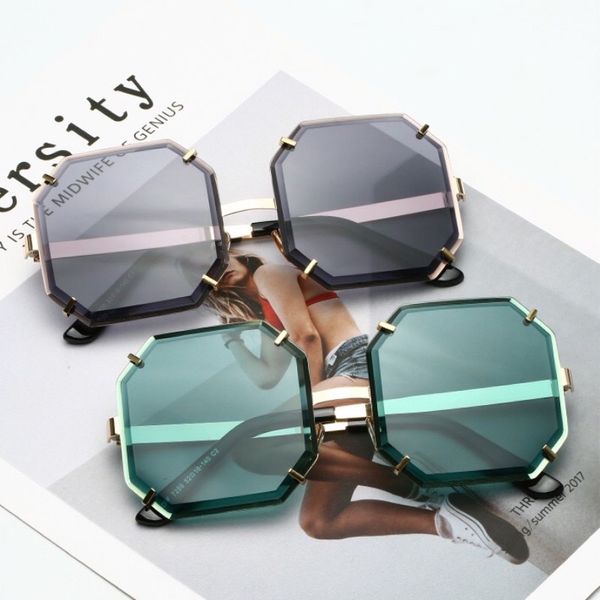 Роскошные дизайнерские квадратные рамки солнцезащитные очки вырезаны модные солнцезащитные очки
