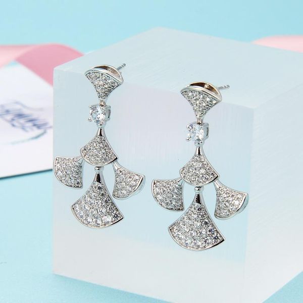 

женщины earings серебро марка ювелирных изделий bling цирконий s925 вентилятор серьги полный алмазные уха коты бесплатная доставка, Silver