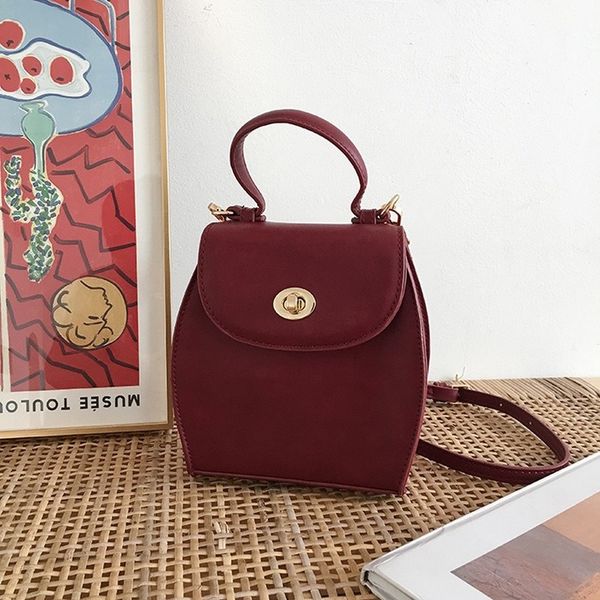 

2020 дамы новый темперамент ретро замок сумка красный дикий корейский вентилятор флип ручки плеча мешок большой емкости изысканный