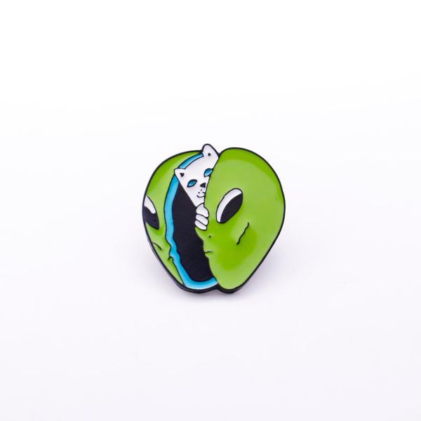 

cartoon brooch - creative alien with garland female head image alien cat biological enamel brooch badge party ornament, Gray