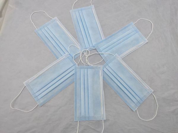 

50 pcs of disposable civilian face masks in stock, good quality and low price, suitable for home use