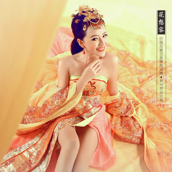 

hua xiang rong tang empress gorgeous costume beauty omen fairy costume 2015 ancient chinese exhibition design, Black;red