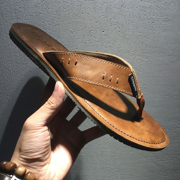 

2019 new style horse leather flip-flops retro casual trend summer slipper men's versatile fashion men slippers