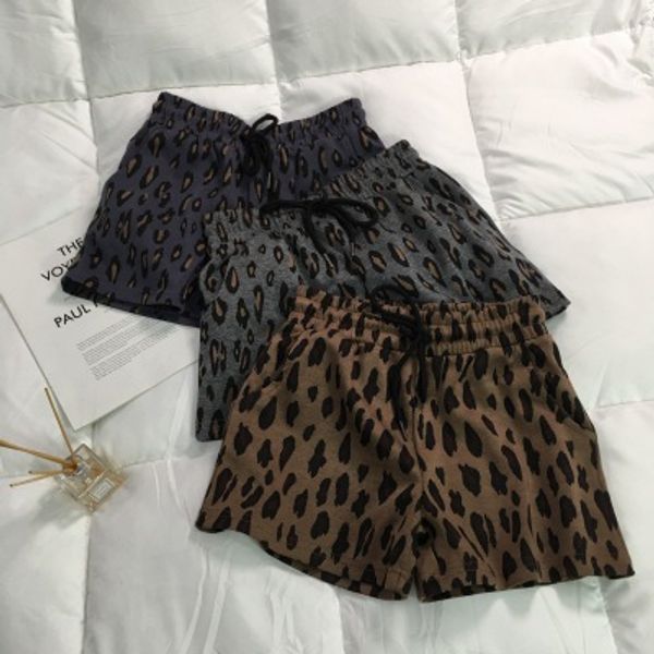 

womens designer sportshorts leopard print casual shorts women wear loose wild high waist hip wide leg pants luxury fashion 2020, White;black
