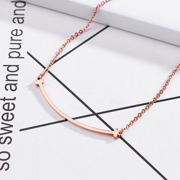 

fashion jewelry, titanium steel necklace pendants. smile pendant necklace, don't fade, not allergic, Silver