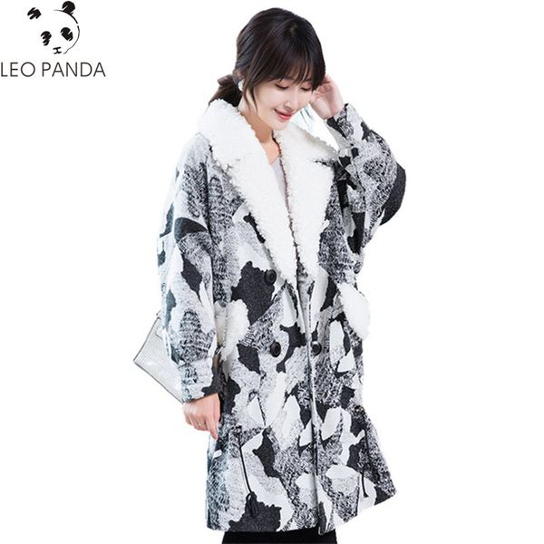 

2019 winter superior quality wool coat women long woolen coats natural lamb fur collar thick warm jacket tussah silk filling, Black
