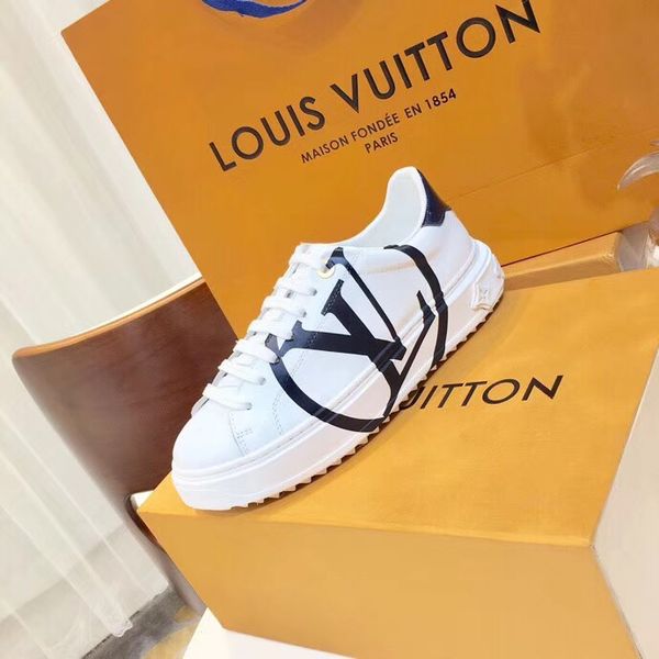 

2019e thick sole trend casual shoes luxury designer womens mens casual shoes fashion wild personality couple sport shoes